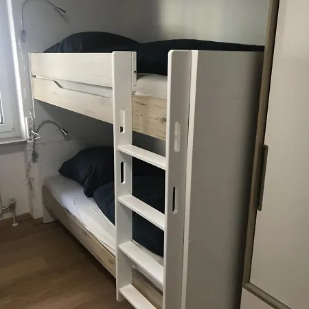 Schoenes Ferienappartment In Zell Am See: Zentral Gelegen Und Naehe Der Areitbahn Und Dem Zeller Τσελ αμ Ζέε