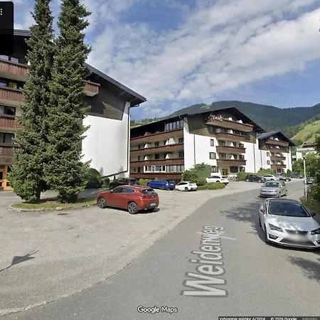 Areit-base ' Zell Am ' Zwischen Berg & Lägenhet
