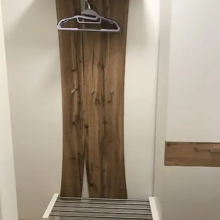 Areit-base ' Zell Am ' Zwischen Berg & *